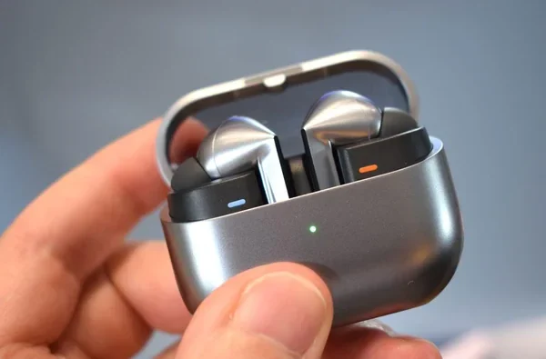 Metallic Grey - Premium Wireless Bluetooth Earbuds with Charging Case